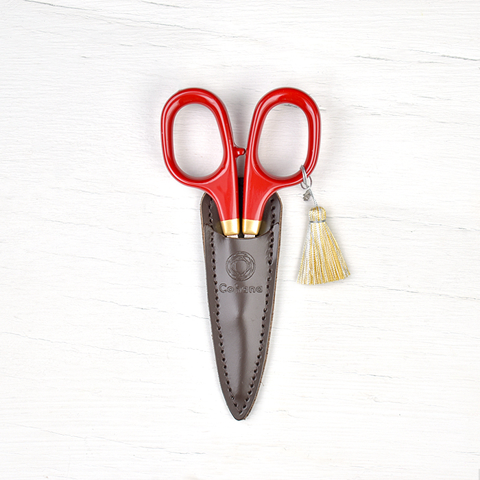 Cohana Scissors with Lacquered Handle - Red